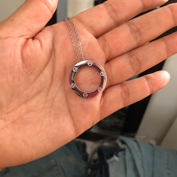 Screw Circle Pendant Necklace - Picture 8 of 12